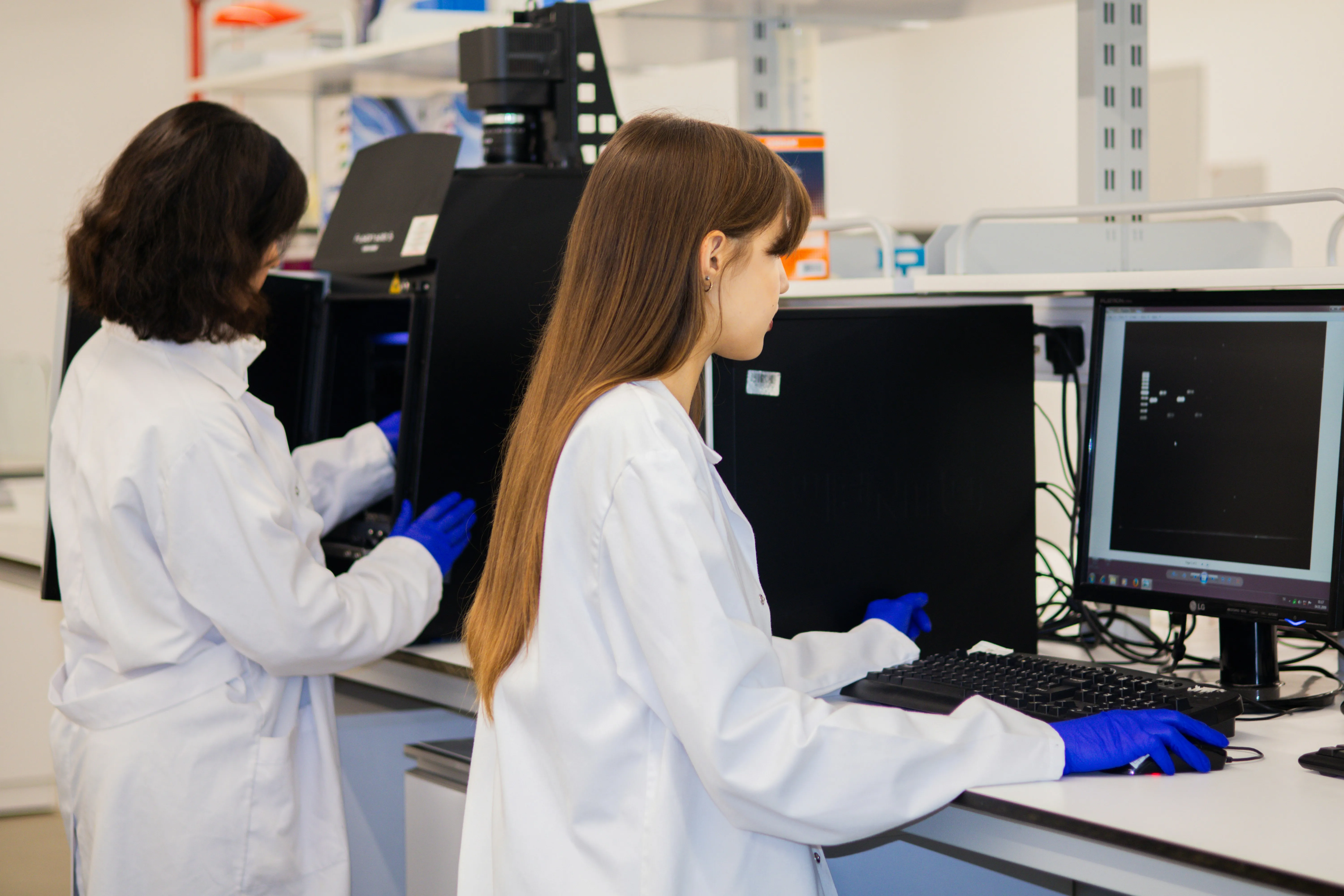 Pharmaceutical laboratory testing